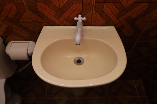Banheiro de casa para alugar com 1 quarto, 30m² em Parque Savoy City, São Paulo