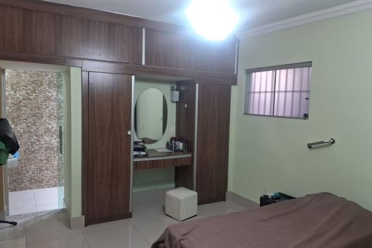 Casa à venda com 4 quartos, 235m² em Atila de Paiva (barreiro, Belo Horizonte
