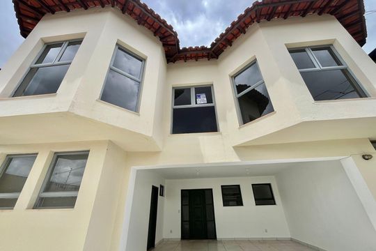 Fachada da casa de casa para alugar com 3 quartos, 238m² em Jardim Sao Carlos, Campinas