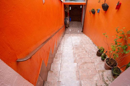 Escada de casa à venda com 3 quartos, 90m² em Conceição, Diadema