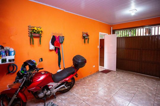 Garagem de casa à venda com 3 quartos, 90m² em Conceição, Diadema