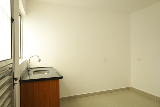 Cozinha de apartamento para alugar com 1 quarto, 38m² em Cidade Tiradentes, São Paulo