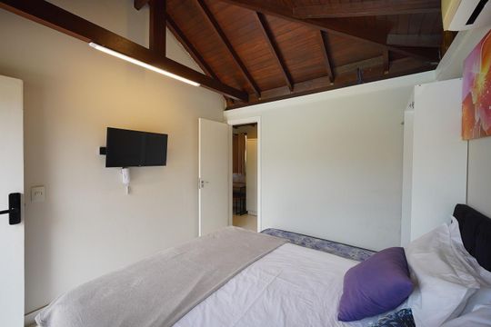 Sala - quarto de kitnet/studio para alugar com 1 quarto, 28m² em Santo Antonio de Lisboa, Florianópolis