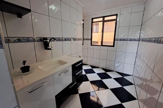 Cozinha de apartamento à venda com 2 quartos, 50m² em Santa Maria, Osasco