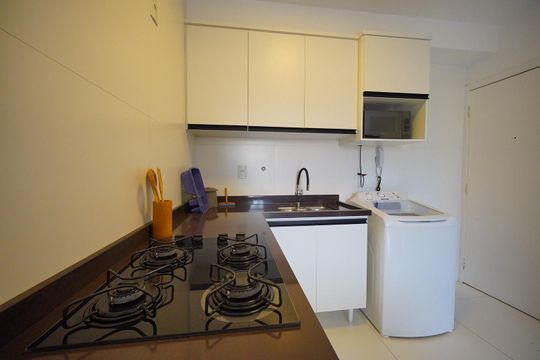 Cozinha de apartamento para alugar com 1 quarto, 47m² em Cachoeira do Bom Jesus, Florianópolis
