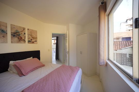 Quarto de apartamento para alugar com 1 quarto, 47m² em Cachoeira do Bom Jesus, Florianópolis