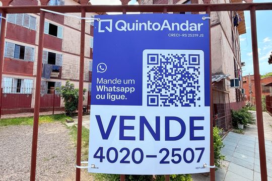 Placa Instalada com código KEFI_289 no dia 04/02/26 de apartamento à venda com 2 quartos, 50m² em Rubem Berta, Porto Alegre