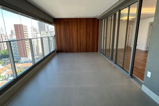 Varanda de apartamento à venda com 3 quartos, 160m² em Vila Olímpia, São Paulo