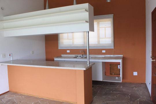 Cozinha de casa de condomínio para alugar com 3 quartos, 750m² em Vila Santo Antônio, Cotia