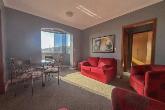Sala de apartamento à venda com 1 quarto, 45m² em Santo Antônio, Porto Alegre