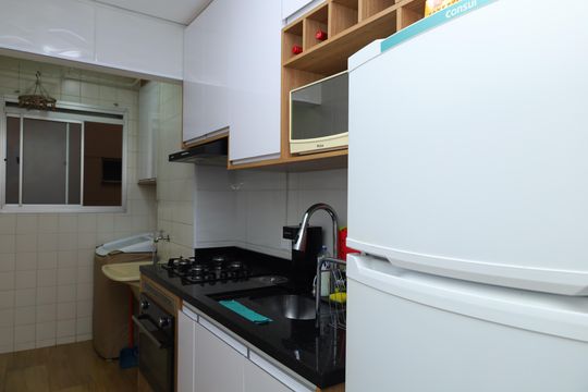 Cozinha de apartamento para alugar com 2 quartos, 48m² em Parada Xv de Novembro, São Paulo