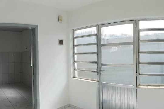 Cozinha/Lavanderia de casa para alugar com 2 quartos, 58m² em Vila Alpina, São Paulo