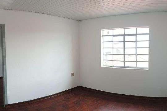 Quarto 1 de casa para alugar com 2 quartos, 58m² em Vila Alpina, São Paulo