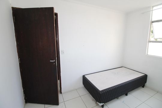 Quarto 2 de apartamento para alugar com 2 quartos, 40m² em Vila Industrial, São José dos Campos