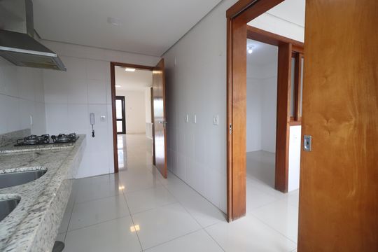 Cozinha de apartamento para alugar com 3 quartos, 129m² em Boa Vista, Novo Hamburgo