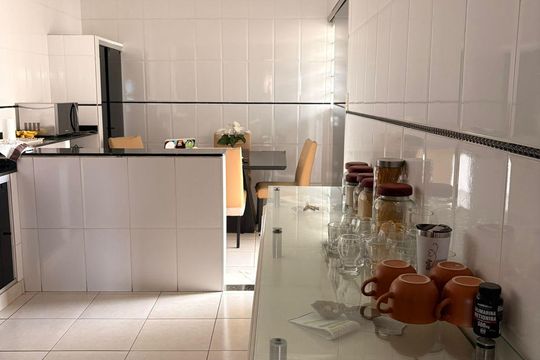 Casa à venda com 4 quartos, 260m² em Camargos, Belo Horizonte