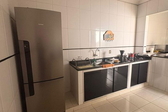 Casa à venda com 4 quartos, 260m² em Camargos, Belo Horizonte