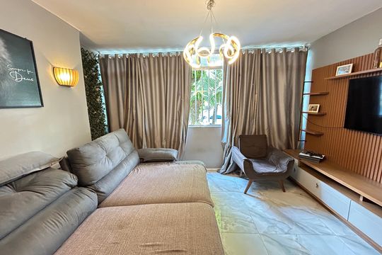 Sala de apartamento à venda com 3 quartos, 2m² em Del Castilho, Rio de Janeiro