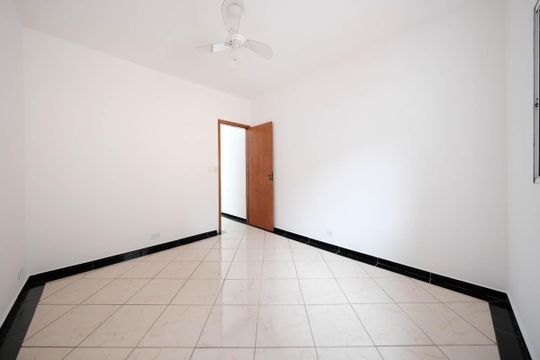 Quarto 1 de casa à venda com 3 quartos, 320m² em Vila Frugoli, São Paulo