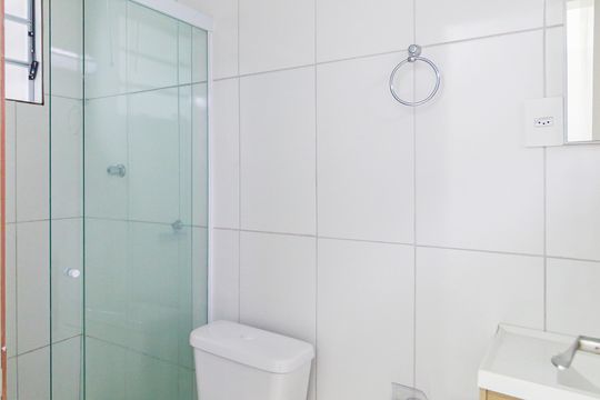 Banheiro de kitnet/studio para alugar com 1 quarto, 30m² em Vila Oratorio, São Paulo