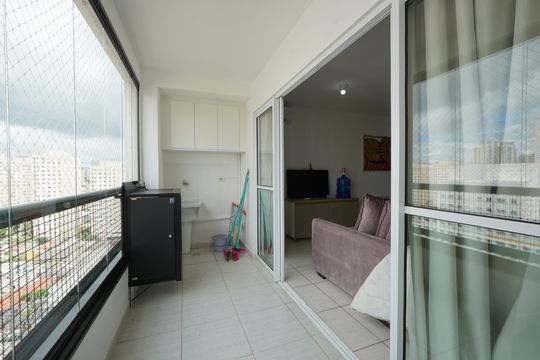 Varanda de kitnet/studio para alugar com 1 quarto, 36m² em Cambuci, São Paulo