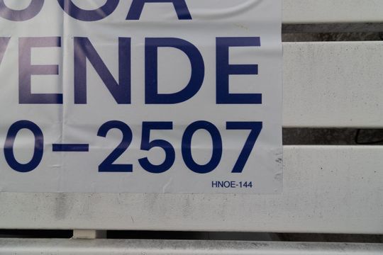 Plaquinha de casa à venda com 3 quartos, 98m² em Jardim Maringa, São Paulo