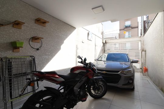 Garagem de casa à venda com 3 quartos, 98m² em Jardim Maringa, São Paulo