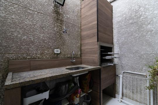 Churrasqueira de casa à venda com 3 quartos, 98m² em Jardim Maringa, São Paulo