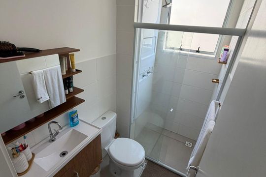 Banheiro de apartamento para alugar com 2 quartos, 44m² em Recreio, Rio de Janeiro