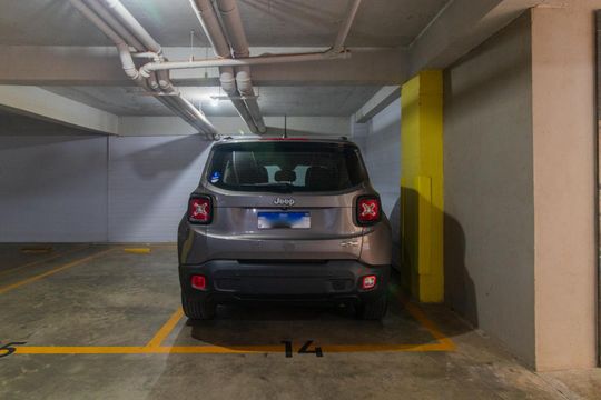 Garagem de apartamento para alugar com 1 quarto, 49m² em Menino Deus, Porto Alegre