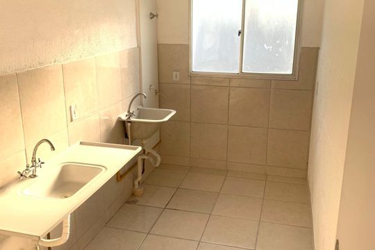 Cozinha de casa de condomínio para alugar com 2 quartos, 45m² em Anil, Rio de Janeiro