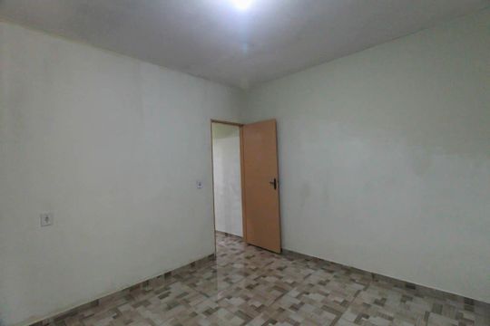 Casa para alugar com 2 quartos, 65m² em Jardim Nova Vitoria I, São Paulo