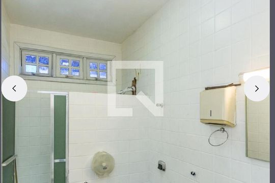 Banheiro de casa para alugar com 3 quartos, 80m² em Parque Pedro Ii, Belo Horizonte