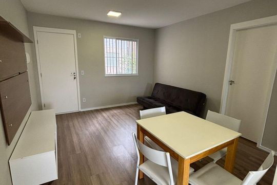 Sala de apartamento para alugar com 2 quartos, 48m² em Jardim da Laranjeira (zona Leste), São Paulo