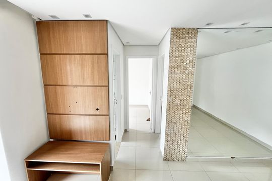 Corredor de apartamento à venda com 2 quartos, 48m² em Sítio do Mandaqui, São Paulo