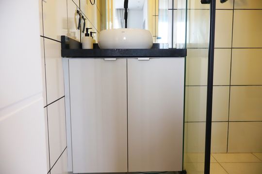 Banheiro Social de apartamento à venda com 1 quarto, 43m² em Vila São João, Guarulhos