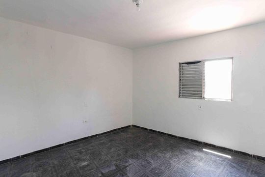 Casa para alugar com 1 quarto, 65m² em Jardim Roseli, São Paulo