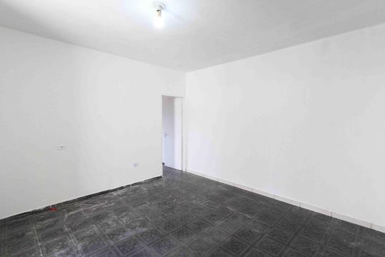 Casa para alugar com 1 quarto, 65m² em Jardim Roseli, São Paulo