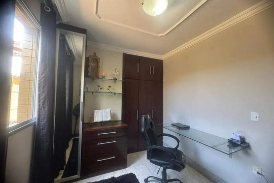 Quarto de apartamento à venda com 3 quartos, 118m² em Barreiro, Belo Horizonte
