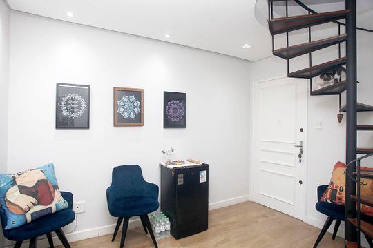Sala 1 de apartamento à venda com 2 quartos, 85m² em Santana, Porto Alegre