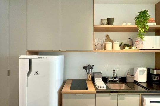 Cozinha de kitnet/studio para alugar com 1 quarto, 25m² em Pompeia, São Paulo