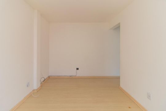 Sala de apartamento para alugar com 1 quarto, 43m² em Santa Tereza, Porto Alegre