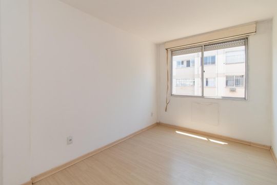 Quarto de apartamento para alugar com 1 quarto, 43m² em Santa Tereza, Porto Alegre