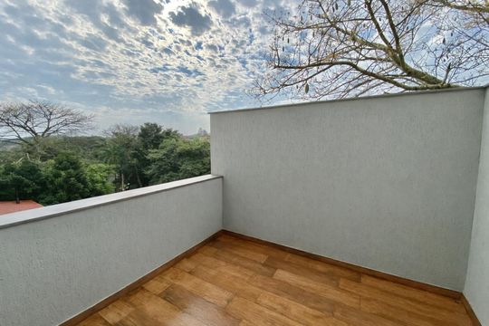 Área Externa de casa à venda com 5 quartos, 600m² em Espírito Santo, Porto Alegre