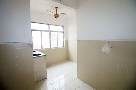 Cozinha de apartamento para alugar com 1 quarto, 60m² em Vila da Penha, Rio de Janeiro