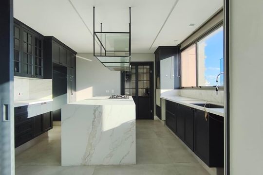 Apartamento à venda com 3 quartos, 252m² em Real Parque, São Paulo
