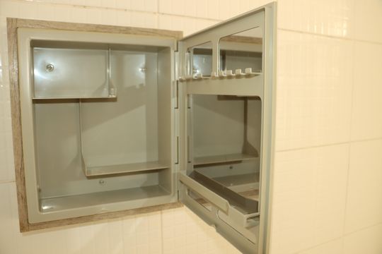Banheiro de apartamento para alugar com 2 quartos, 58m² em Bairro Jardim Nossa Senhora das Graças, Cotia