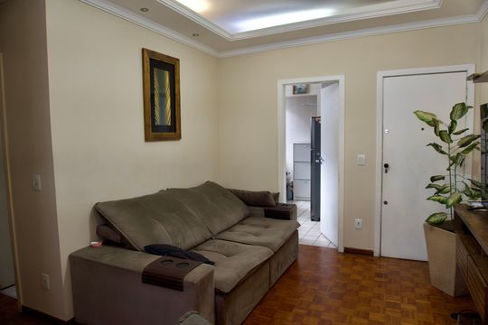 Sala de apartamento à venda com 4 quartos, 140m² em Cinquentenario, Belo Horizonte
