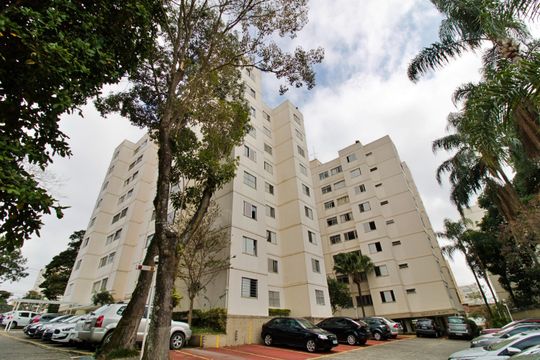 Fachada de apartamento à venda com 3 quartos, 75m² em Vila Progredior, São Paulo