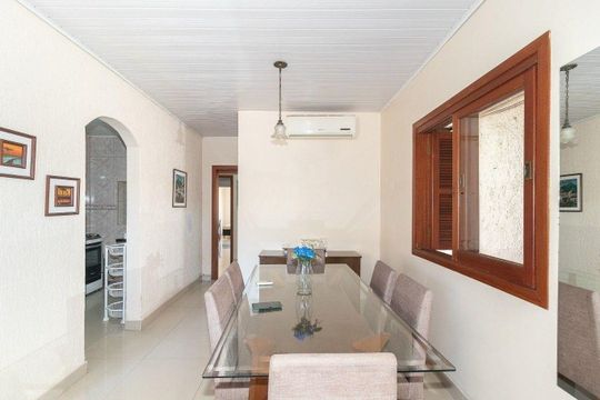 Casa para alugar com 4 quartos, 129m² em Tristeza, Porto Alegre